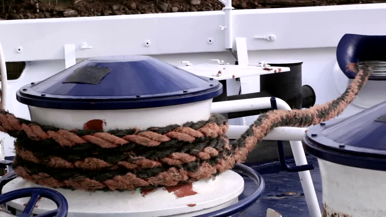 Download Stock Video Mooring Line From A Large Boa Animated Wallpaper