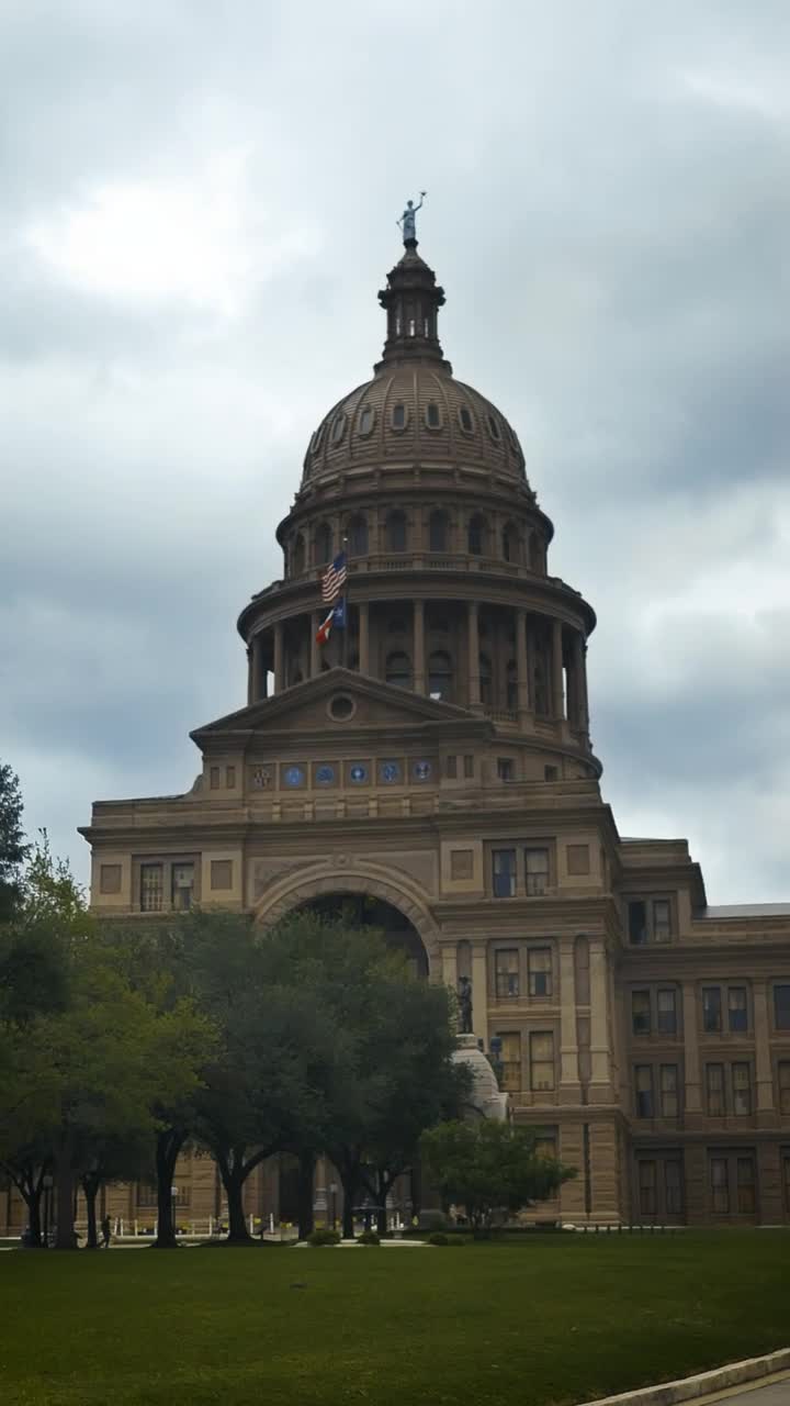 Download Stock Video Monumental Facade Of A Capitol In Texa Animated Wallpaper