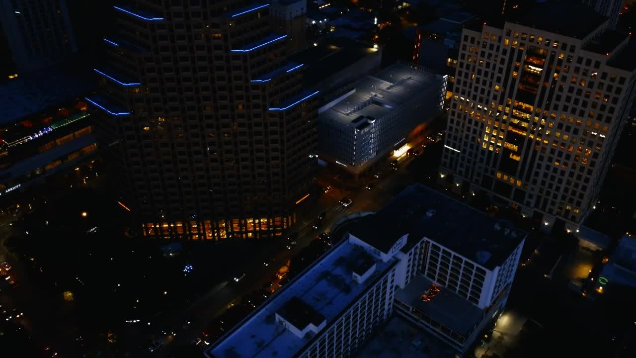 Download Stock Video Movement In A City At Night In An Aerial Shot Live Wallpaper