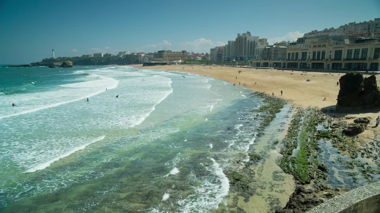 Download Stock Video Ocean Waves Bursting On The Shore Of The Coast Live Wallpaper