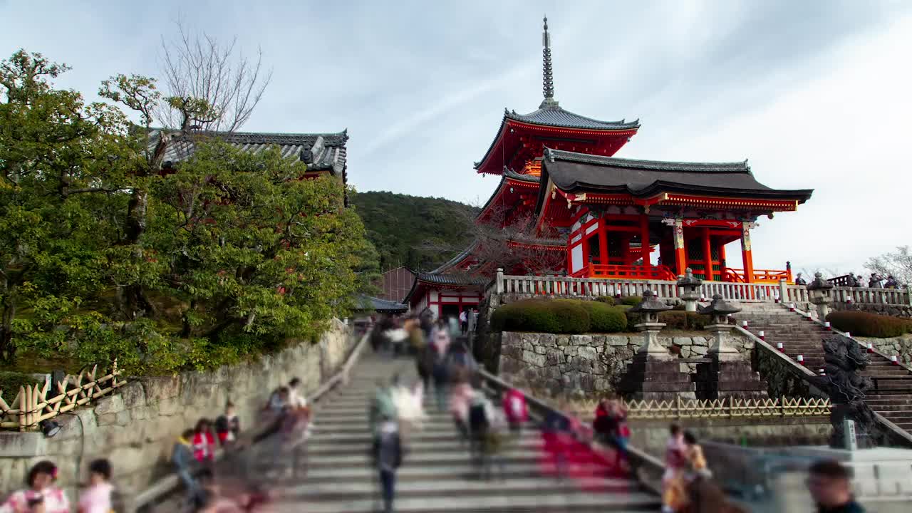 Download Stock Video Old Temple In Kyoto With Tourist On The Stairs Live Wallpaper