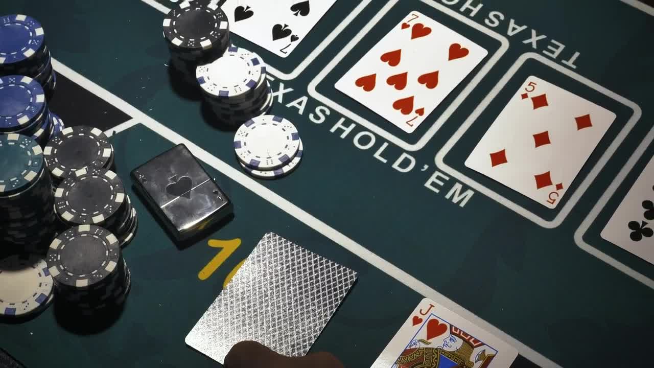 Download Video Stock Person Playing Texas Holdem Live Wallpaper Free