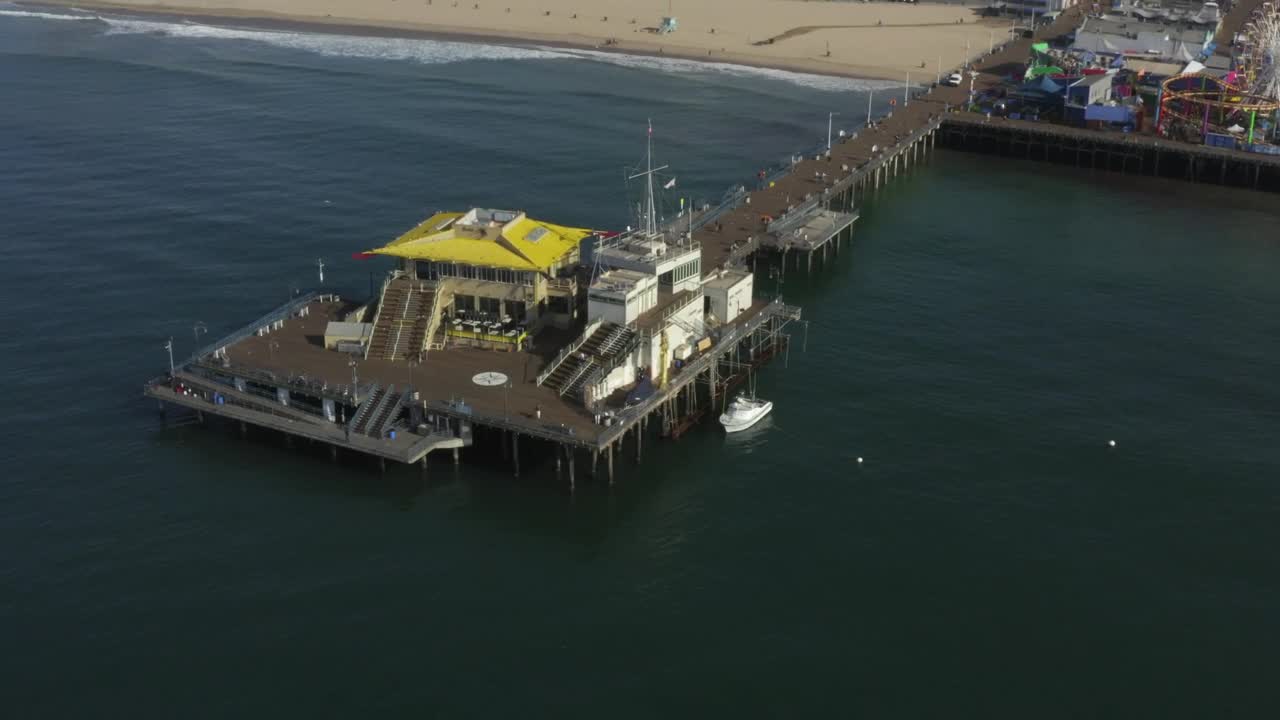 Download Video Stock Pier On The Seashore At La Beach Live Wallpaper Free