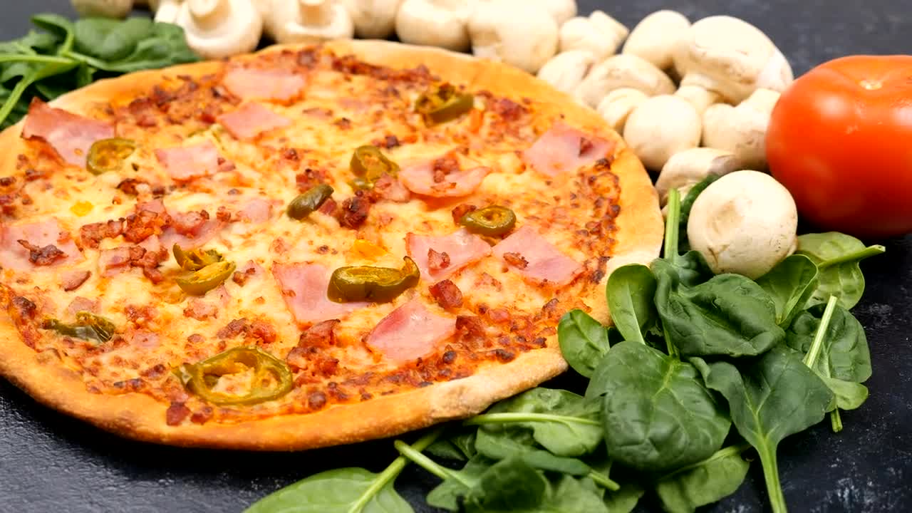 Download Video Stock Pizza With Mushrooms Live Wallpaper Free