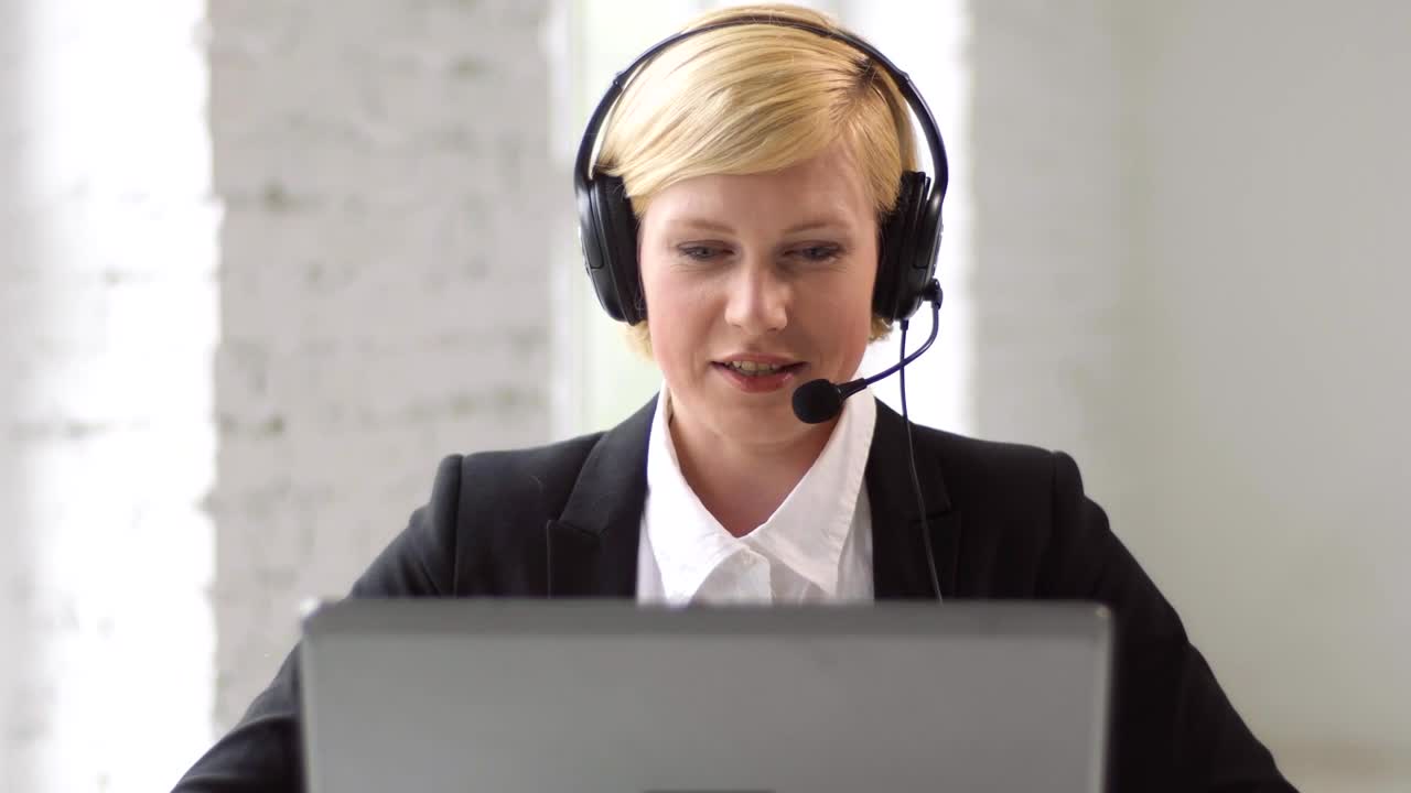 Download Video Stock Portrait Of Call Center Operator Live Wallpaper Free