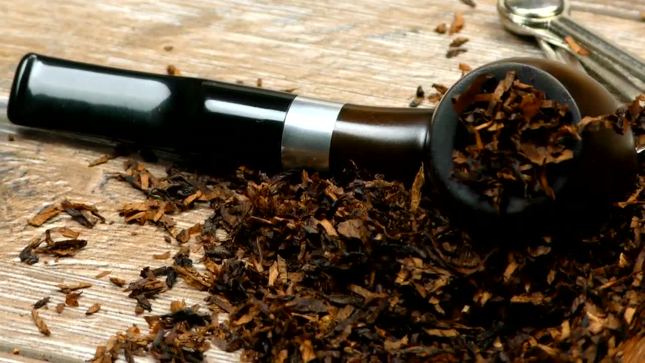 Download Video Stock Presentation Of A Tobacco Pipe Live Wallpaper Free