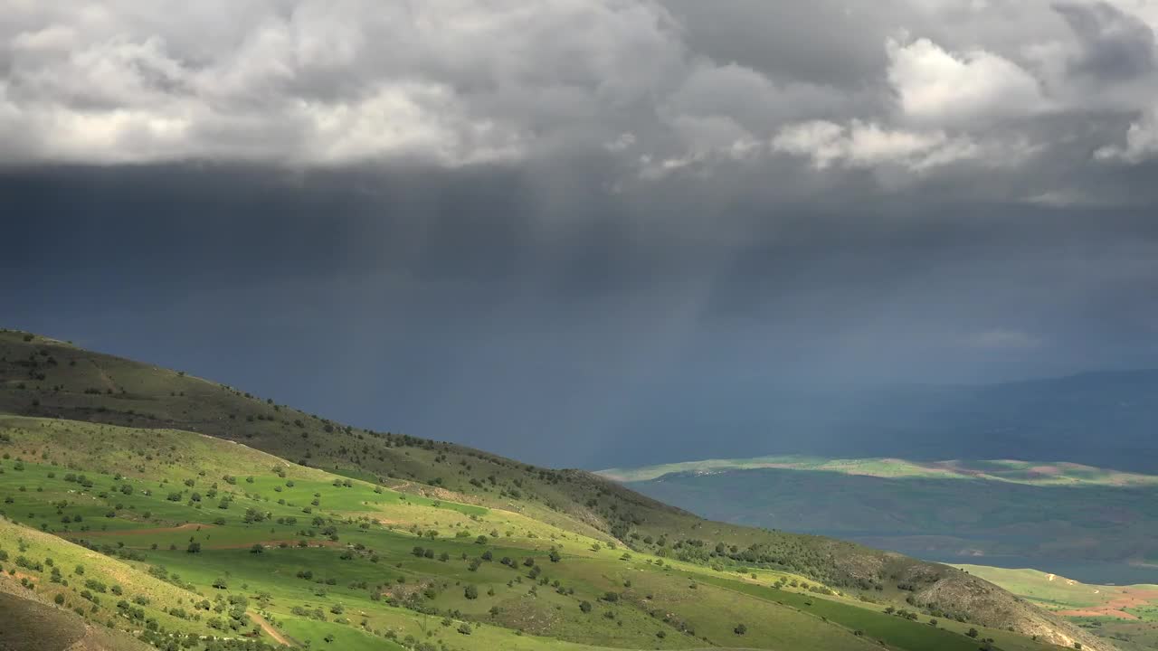 Download Video Stock Rain Cloud Moving Over The Mountain Live Wallpaper Free