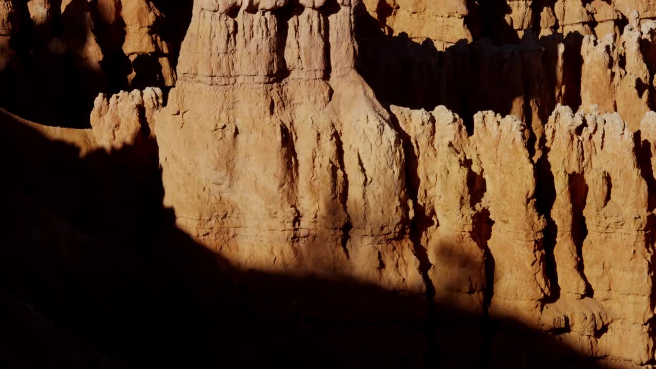 Download Free Stock Video Rock Formations In The Desert Live Wallpaper