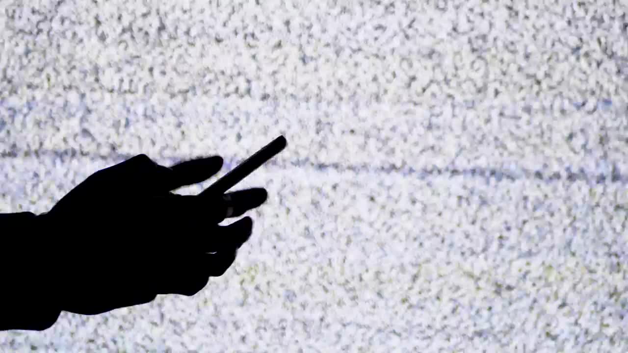 Download Free Stock Video Silhouette Of Hands Texting Live Wallpaper