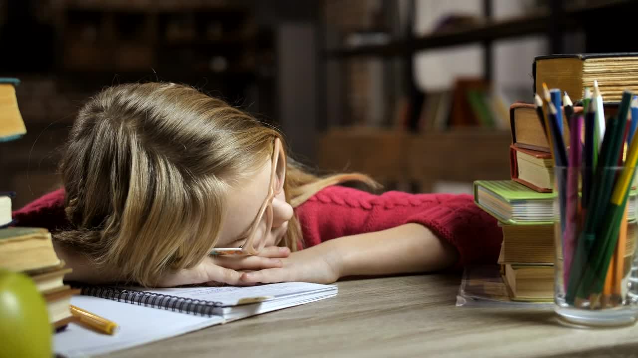 Download Free Video Stock Sleeping Instead Of Doing Homework Live Wallpaper