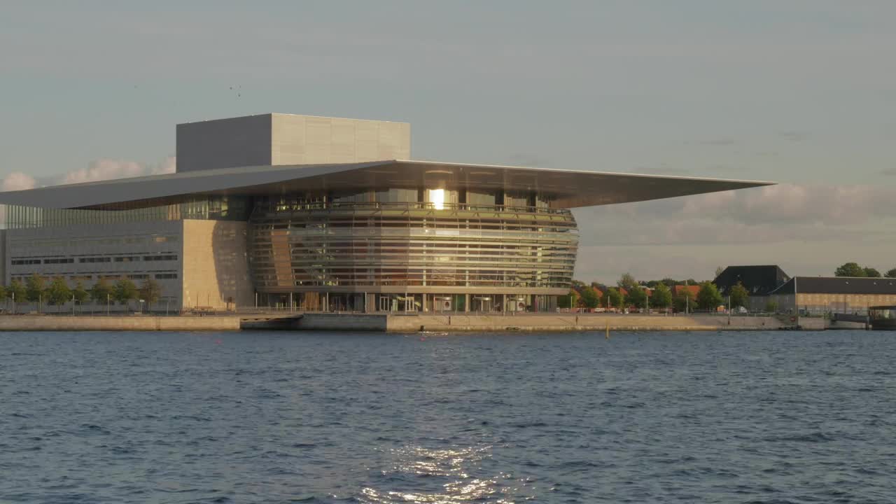 Download Free Video Stock the opera house in copenhagen Live Wallpaper