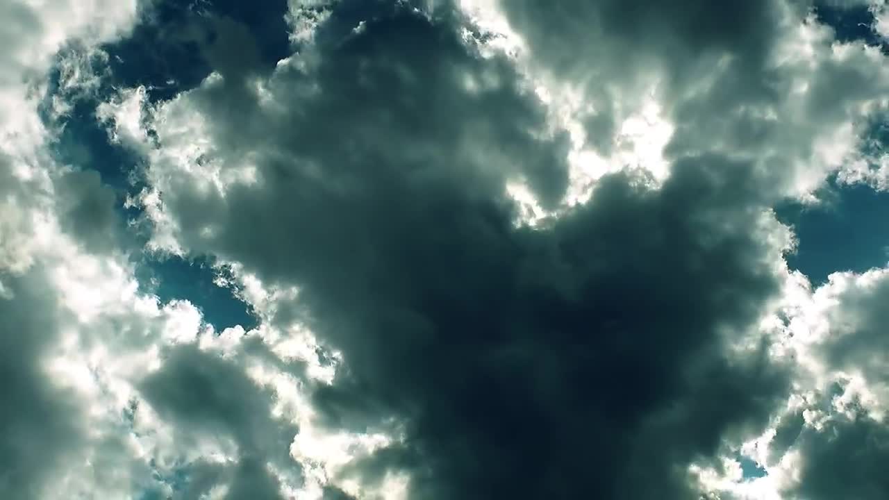 Download Free Video Stock thick clouds in the sky moving with the wind Live Wallpaper