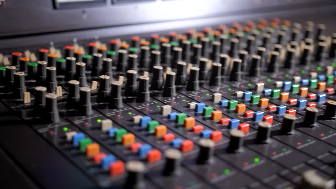 Download   Stock Footage Using A Mixing Console Live Wallpaper