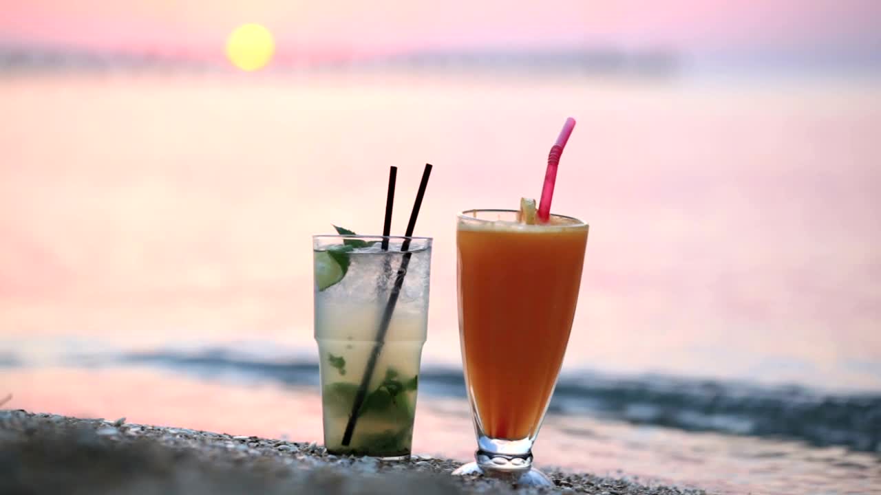 Download   Stock Footage Two Cocktails On The Beach Live Wallpaper